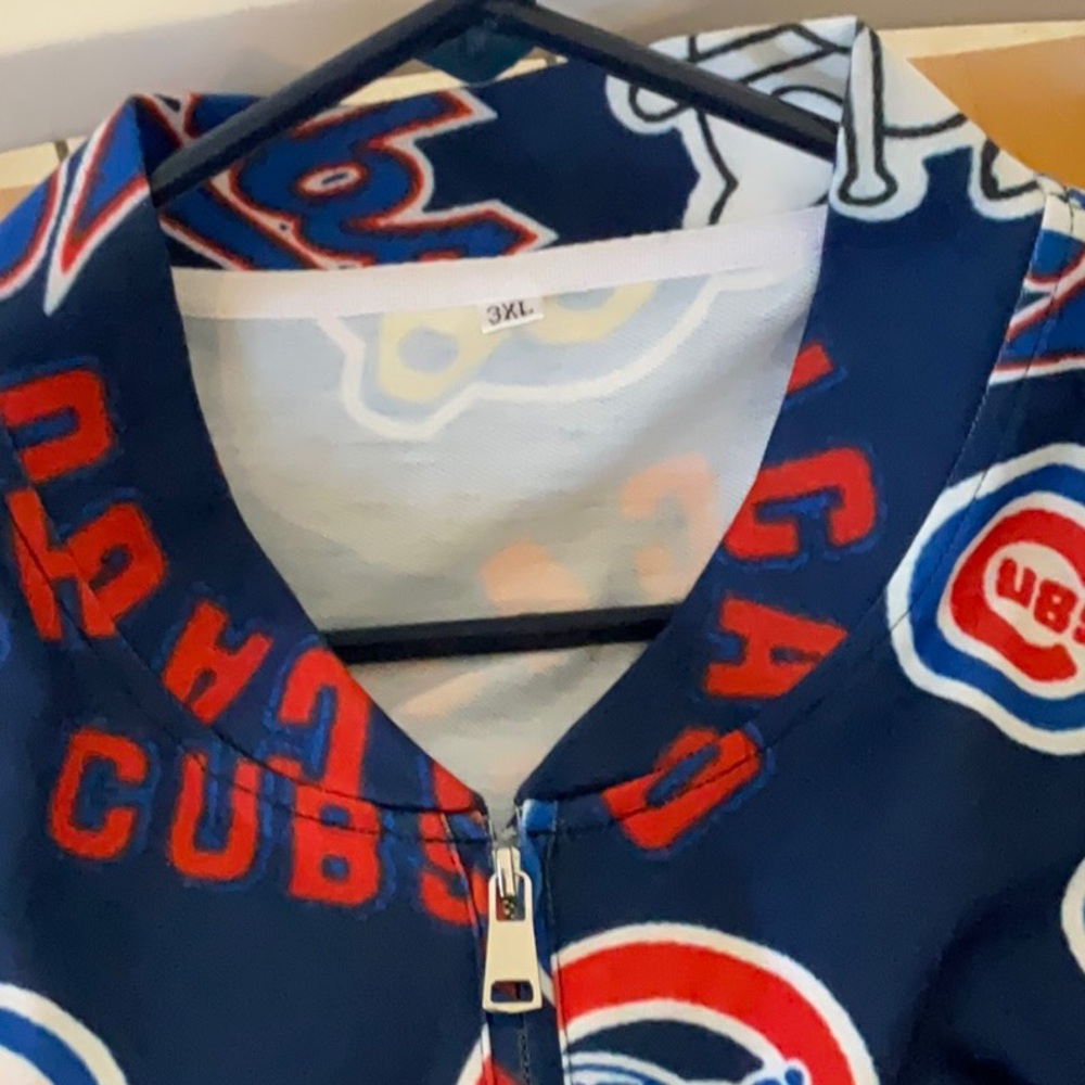 Chicago Cubs Top - Picture 5 of 6